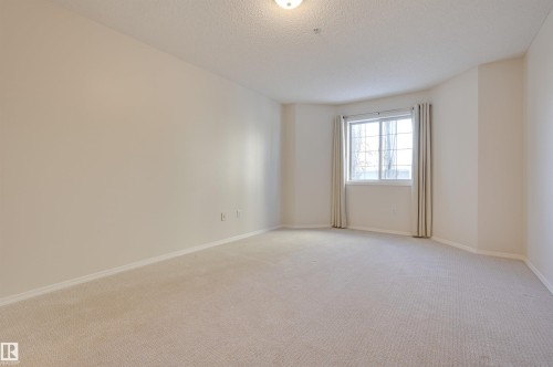 205 13450 114 Avenue, Edmonton, AB - Indoor Photo Showing Other Room