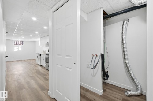 13507 124 Avenue, Edmonton, AB - Indoor Photo Showing Other Room