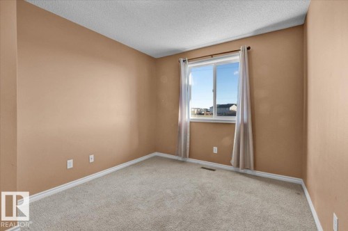 1853 28 Street, Edmonton, AB - Indoor Photo Showing Other Room