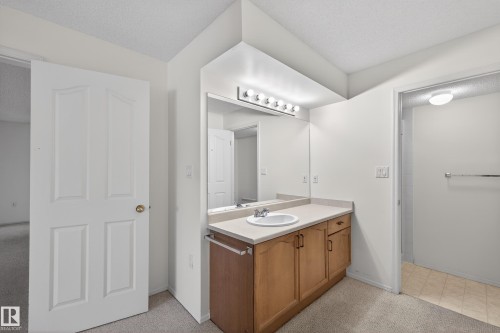 106 15499 Castle Downs Road, Edmonton, AB - Indoor Photo Showing Bathroom