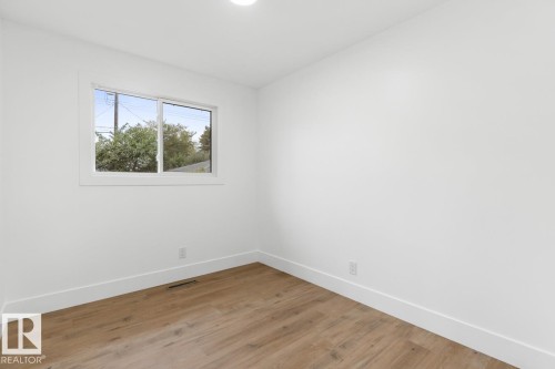 8316 68A Street, Edmonton, AB - Indoor Photo Showing Other Room