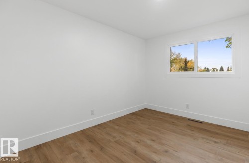 8316 68A Street, Edmonton, AB - Indoor Photo Showing Other Room