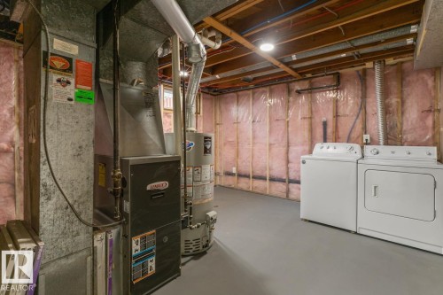 8316 68A Street, Edmonton, AB - Indoor Photo Showing Laundry Room