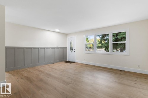 8316 68A Street, Edmonton, AB - Indoor Photo Showing Other Room