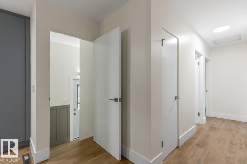8316 68A Street, Edmonton, AB - Indoor Photo Showing Other Room