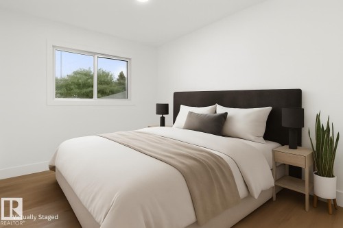 8316 68A Street, Edmonton, AB - Indoor Photo Showing Bedroom