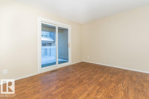 Edmonton, AB - Indoor Photo Showing Other Room