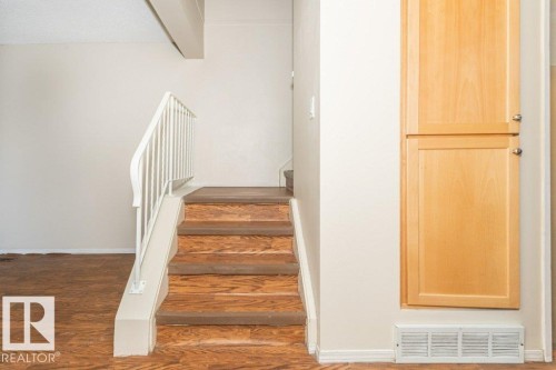134 Kaskitayo Crest, Edmonton, AB - Indoor Photo Showing Other Room