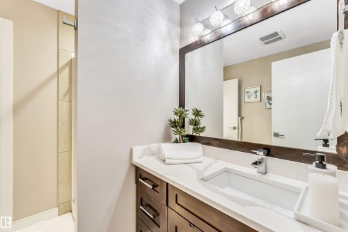 5503 Poirier Way, Beaumont, AB - Indoor Photo Showing Bathroom