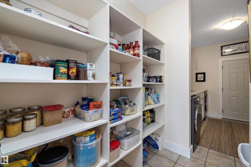 1644 Hector Road, Edmonton, AB - Indoor With Storage