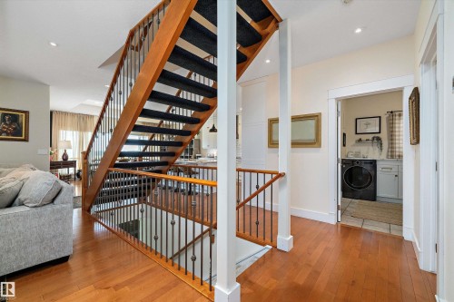 1644 Hector Road, Edmonton, AB - Indoor Photo Showing Other Room