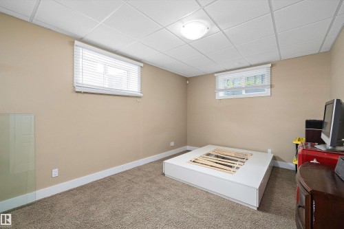 1644 Hector Road, Edmonton, AB - Indoor