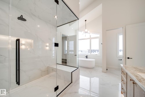 5605 Cautley Cove Cove, Edmonton, AB - Indoor Photo Showing Bathroom