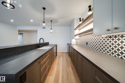 5605 Cautley Cove Cove, Edmonton, AB - Indoor Photo Showing Kitchen