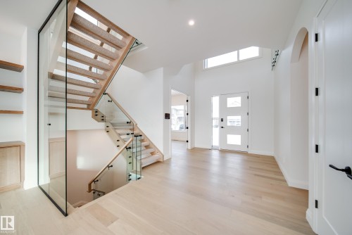 5605 Cautley Cove Cove, Edmonton, AB - Indoor Photo Showing Other Room