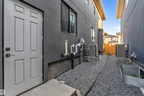 1935 19 Avenue, Edmonton, AB - Outdoor With Exterior