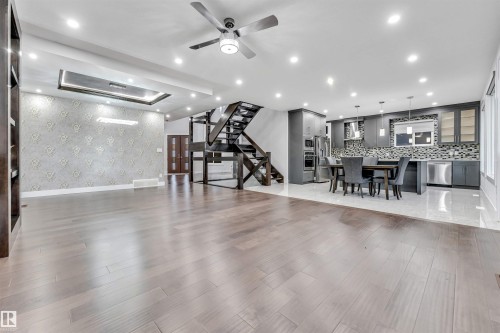 1935 19 Avenue, Edmonton, AB - Indoor