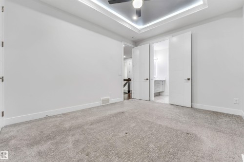 1935 19 Avenue, Edmonton, AB - Indoor Photo Showing Other Room