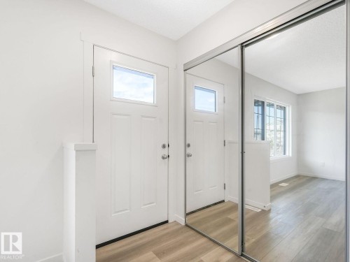 1173 Aster Boulevard Nw, Edmonton, AB - Indoor Photo Showing Other Room