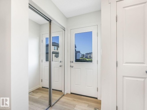 1173 Aster Boulevard Nw, Edmonton, AB - Indoor Photo Showing Other Room