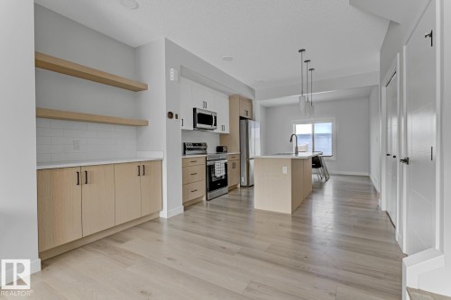 6636 46 Avenue, Beaumont, AB - Indoor Photo Showing Kitchen