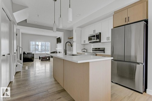 6636 46 Avenue, Beaumont, AB - Indoor Photo Showing Kitchen With Upgraded Kitchen