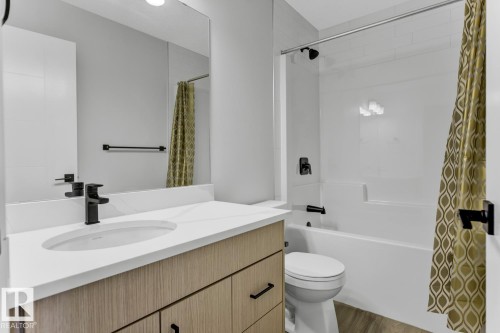 6636 46 Avenue, Beaumont, AB - Indoor Photo Showing Bathroom