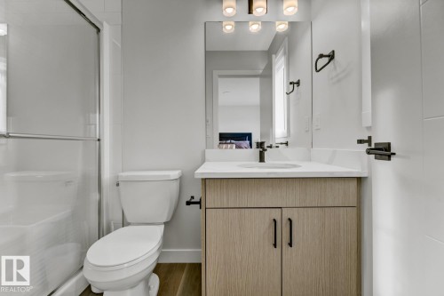 6636 46 Avenue, Beaumont, AB - Indoor Photo Showing Bathroom