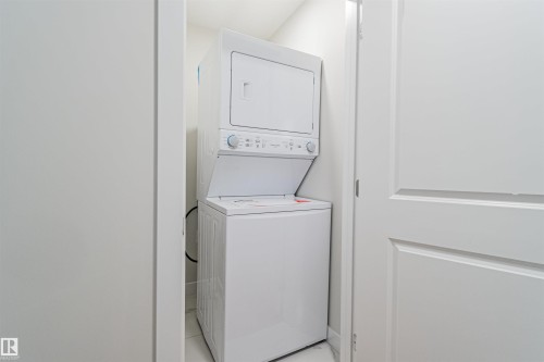 12044 79 Street, Edmonton, AB - Indoor Photo Showing Laundry Room