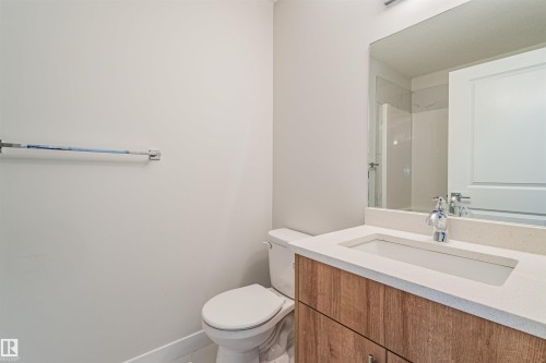 12044 79 Street, Edmonton, AB - Indoor Photo Showing Bathroom