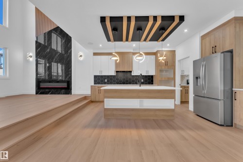 745 Astoria Way, Devon, AB - Indoor Photo Showing Kitchen