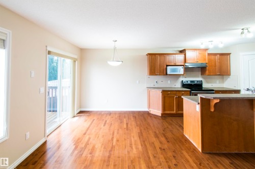 1618 64 Street, Edmonton, AB - Indoor Photo Showing Kitchen