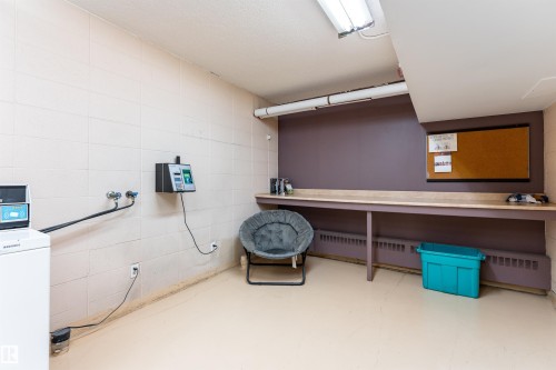 604 9028 Jasper Avenue Nw, Edmonton, AB - Indoor