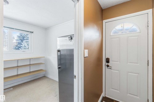 37 Devonian, Devon, AB - Indoor Photo Showing Other Room