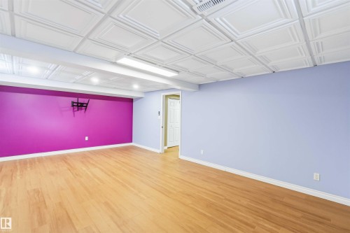 37 Devonian, Devon, AB - Indoor Photo Showing Other Room