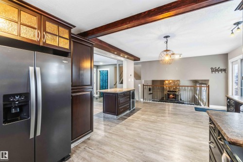 37 Devonian, Devon, AB - Indoor Photo Showing Kitchen