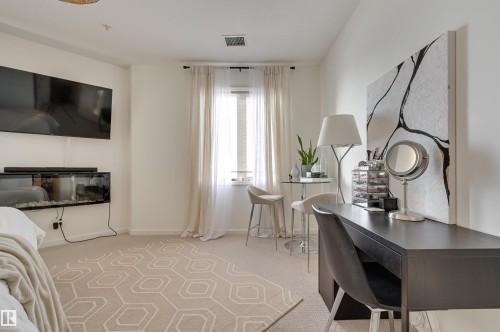 221 6083 Maynard Way, Edmonton, AB - Indoor