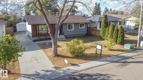 1032 MONY PENNY Crescent  Sherwood Park, AB T8A 1C3