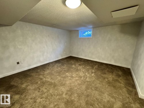 18404 66 Avenue, Edmonton, AB - Indoor Photo Showing Other Room