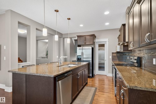 1772 33B Street, Edmonton, AB - Indoor Photo Showing Kitchen With Upgraded Kitchen