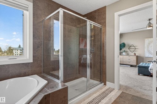 1772 33B Street, Edmonton, AB - Indoor Photo Showing Bathroom