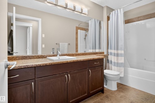 1772 33B Street, Edmonton, AB - Indoor Photo Showing Bathroom