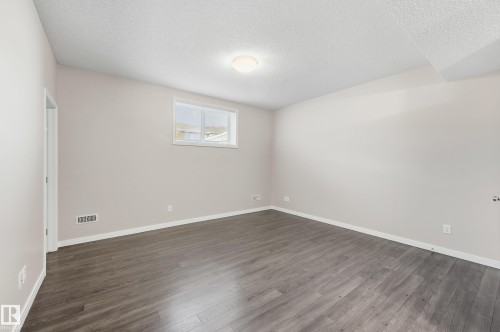 3528 Claxton Crescent, Edmonton, AB - Indoor Photo Showing Other Room