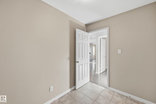3552 Claxton Crescent, Edmonton, AB - Indoor Photo Showing Other Room