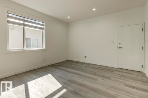 101 10751 85 Avenue, Edmonton, AB - Indoor Photo Showing Other Room