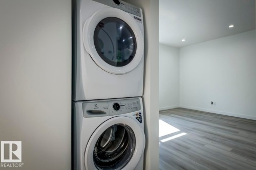 101 10751 85 Avenue, Edmonton, AB - Indoor Photo Showing Laundry Room