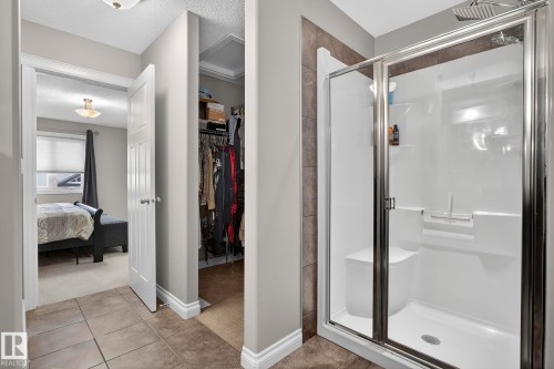 618 Adams Way, Edmonton, AB - Indoor Photo Showing Bathroom