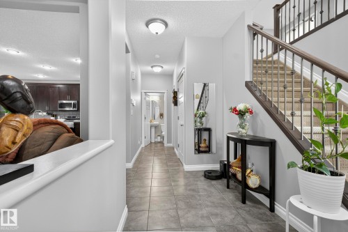 618 Adams Way, Edmonton, AB - Indoor Photo Showing Other Room