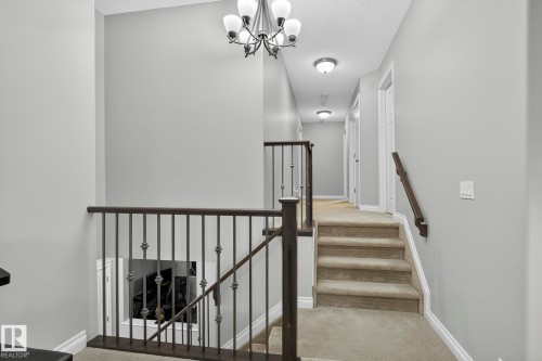 618 Adams Way, Edmonton, AB - Indoor Photo Showing Other Room