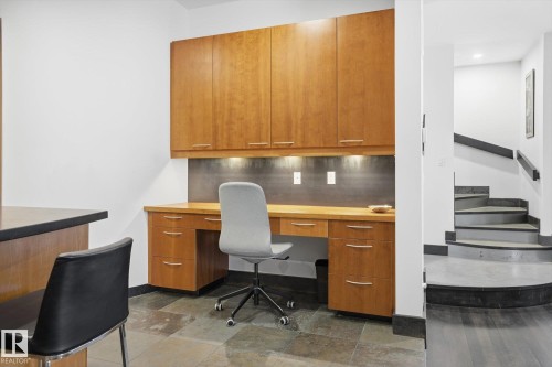 9012 98 Street, Edmonton, AB - Indoor Photo Showing Office
